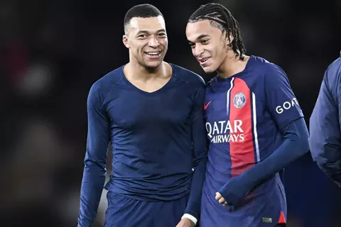 لن يواجه شقيقه كيليان.. إيثان مبابي يعلن غيابه عن ليل أمام ريال مدريد بدوري الأبطال